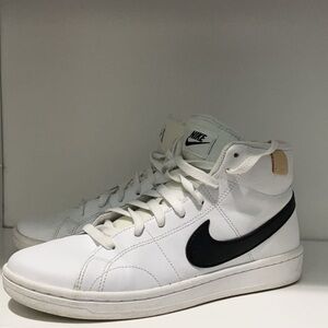 Men’s Nike Sneakers size 8.5